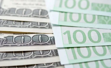 Курс евро и доллара в обменниках Астаны и Алматы 19 сентября 2025