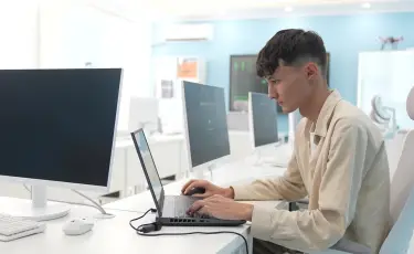 Ясауи GPT: түркістандық студент интернетсіз жұмыс істейтін қосымша ойлап тапты