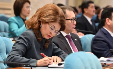 Президент: Мәдениет қайраткерлері жаңа заманның талабына бейімделіп жұмыс істеуі керек