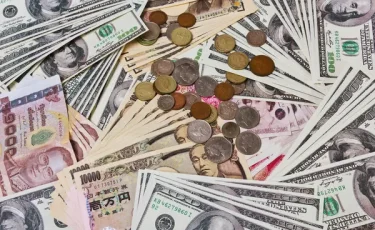 Курс евро и доллара в обменниках Астаны и Алматы 24 сентября 2025