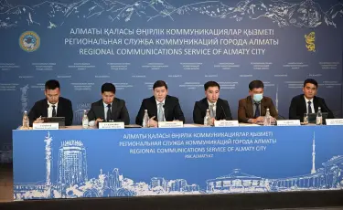 Заместитель акима Алматы Алмасхан Сматлаев рассказал о круглосуточной уборке и росте зарплат дворников