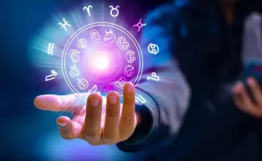 Знаки Зодиака, рожденные в октябре: чем они отличаются от других