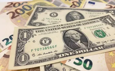 Курс евро и доллара в обменниках Астаны и Алматы 17 сентября 2025