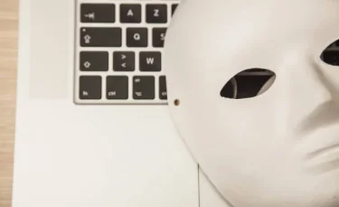 МВД предупреждает: топ-10 фраз мошенников