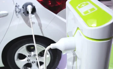 Будущее транспорта в Казахстане: электромобили или бензиновые авто