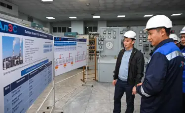 Аким города Алматы поручил строго контролировать подготовку к отопительному сезону
