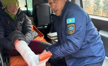 Экстренная помощь: что случилось с израильтянкой в горах Алматы