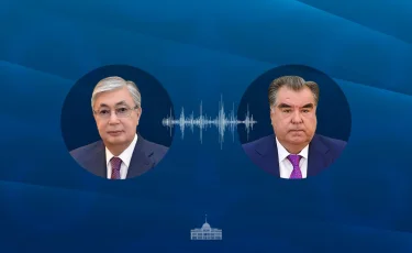 Қасым-Жомарт Тоқаев Эмомали Рахмонмен телефон арқылы сөйлесті