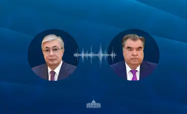 Қасым-Жомарт Тоқаев Эмомали Рахмонмен телефон арқылы сөйлесті