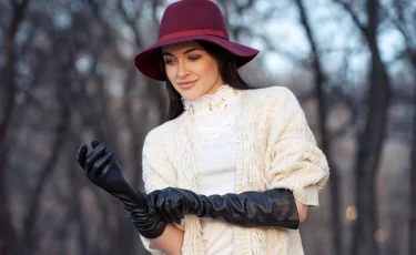 Какие перчатки выбрать: кожаные или вязаные