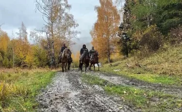 Путь испытаний и преград: в ВКО развитие туризма тормозит одна дорога