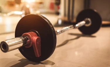 Две медали завоевала казахстанская тяжелоатлетка на юношеских Азиатских играх