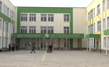 Республика күні қарсаңында Алматыда жаңа мектеп есігін айқара ашты