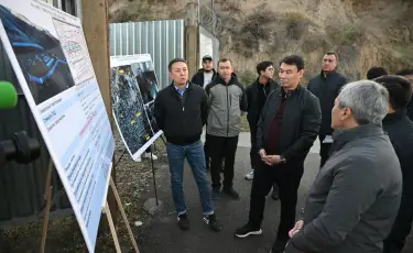 Аким Алматы встретился с жителями жилого комплекса Auezov City и проверил ход реконструкции резервуара «Думан»