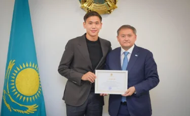 Шерхан Қалмұрзаға ректорлық білім гранты берілді