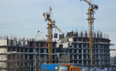 В Алматы активно реализуются программы по строительству и реновации жилья