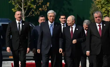 Глава государства провел встречу с Президентом Российской Федерации