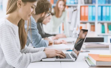 Елімізде шетелдік студенттер санын 100 мыңға дейін арттыру көзделіп отыр