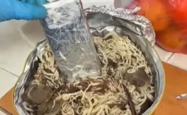 В алматинском СИЗО обнаружили бешбармак с неожиданной «начинкой»