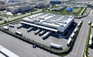 За первые восемь месяцев этого года порт Алашанькоу экспортировал более 56 миллионов посылок, предназначенных для трансграничной электронной торговли