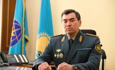 Чингис Аринов поздравил спасателей с профессиональным праздником и юбилеем ведомства