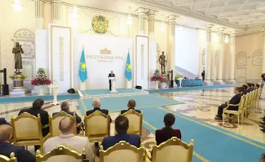 "Ең әсерлі сәттің бірі": Президент марапаттаған қарапайым еңбеккерлер қуанышы