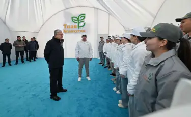 Президент поблагодарил молодежь за общественную активность в рамках «Таза Қазақстан»