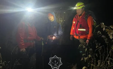 Алматыда құтқарушылар 16 жастағы туристі 4000 метр биіктіктен аман-есен түсірді