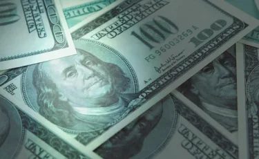 Замер на линии: что происходит с долларом в Казахстане