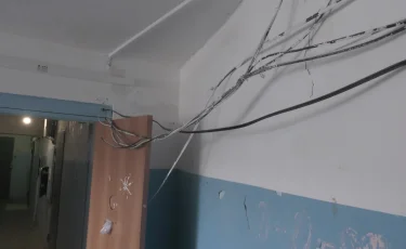 Ескі дәуірде қалып қойған үй: Ақтауда тұрғындар МИБ жұмысын сынады