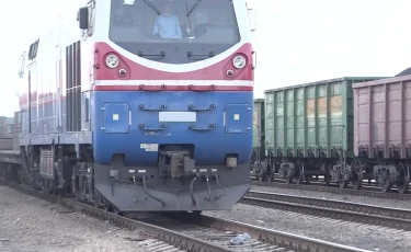 В Павлодарской области на рабочем месте погиб машинист тепловоза