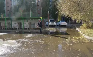 В Кокшетау из-за аварии на водопроводе без воды остались тысячи жителей