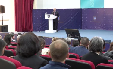 Асқар Ақаев ҚазҰУ-де жасанды интеллект дәуірі туралы дәріс оқыды