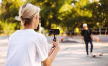 Блогерсымақтарды қатаң жауапқа тартатын кез келді –  депутат