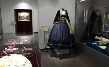 В Алматы открыли выставку белградского музея