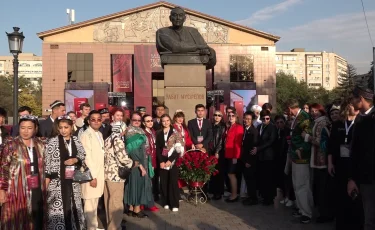Алматыда Қазақстан этностары театр өнерінің фестивалі басталды