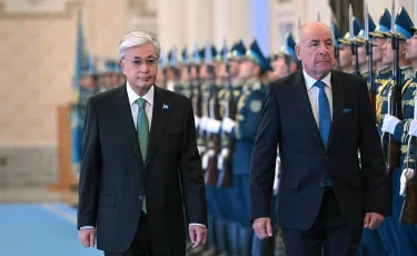 Мемлекет басшысы Қазақстанға ресми сапармен келген Мажарстан Президентімен кездесті