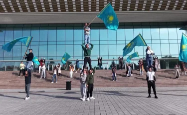 День Республики: как казахстанская молодежь проявляет патриотизм