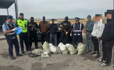 Жамбыл облысында тоқтатылған көліктен 12 қап марихуана табылды