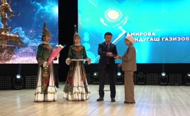 Алматының Медеу ауданында көпбалалы аналарға құрмет көрсетілді