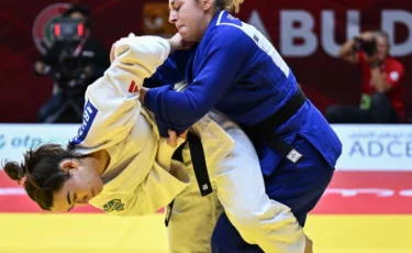 Абиба Абужакынова завоевала бронзу на турнире в ОАЭ