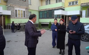 Таразда  көпқабатты үй тұрғындары жылусыз отыр