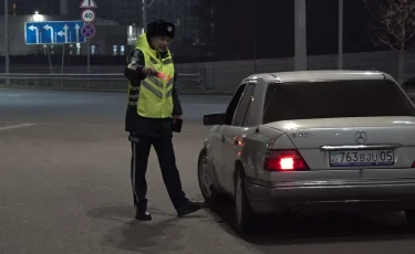 Қала келбеті: Алматы экологиясына кері әсерін тигізген жүргізушілерге 653 миллион теңге айыппұл салынды