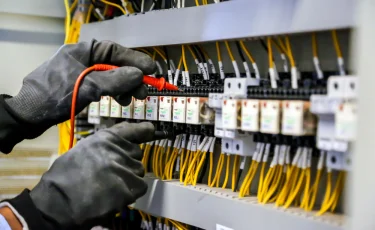 В Алатауском районе Алматы восстанавливают электроснабжение после аварийного отключения