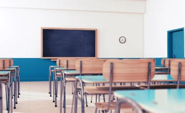 Сядут за парты: директоров школ в Шымкенте обяжут писать диктанты вместе с учениками