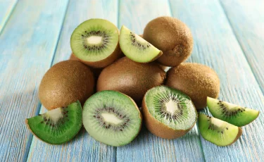 Больше пользы: как правильно есть киви