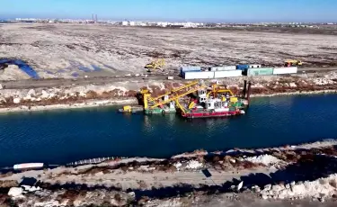 Каспий теңізі деңгейінің төмендеуі арнаға келетін су көлемін азайтты