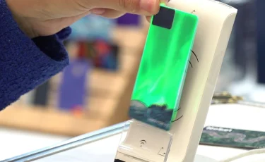 В стране появятся ароматизированные и светодиодные банковские карты