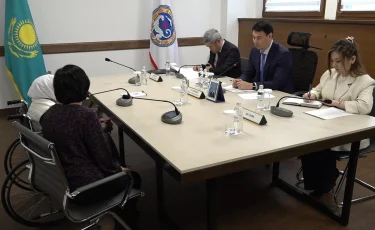 Личный прием граждан: Дархан Сатыбалды встретился с горожанами