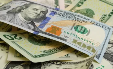 Откатился назад: что происходит с долларом в Казахстане